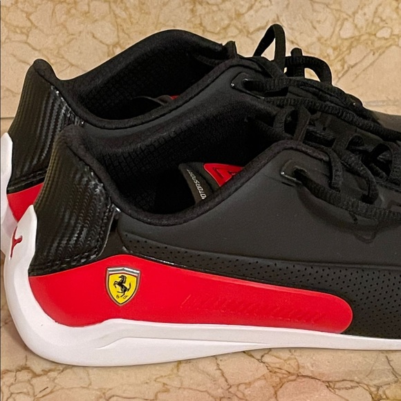 PUMA FERRARI DRIFT CAT 8 - Picture 5 of 8